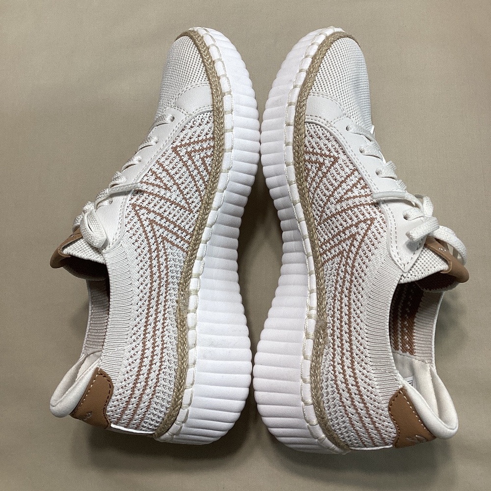 Skechers Stretch Fit Wilshire Blvd Bellevue Slip on - Picture 9 of 16